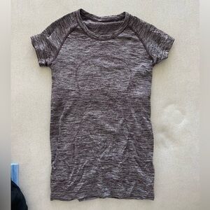 Lululemon Swiftly tech short sleeve.